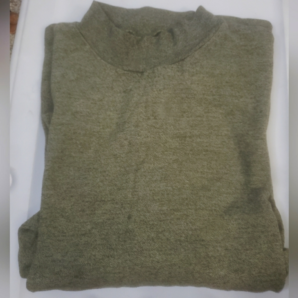 High neck Green Sweater